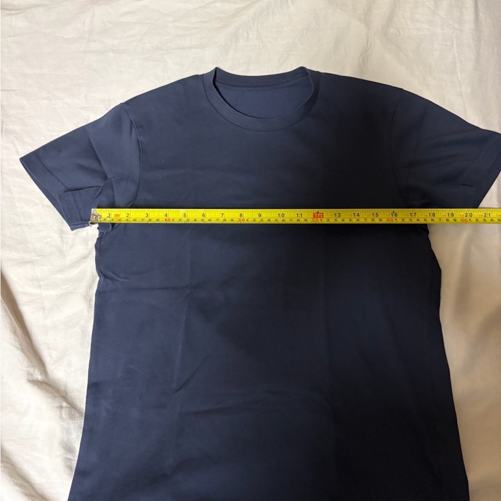 Uniqlo Dark Blue Short Sleeve Men's Tee